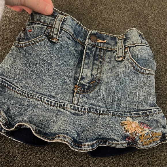 Vintage Levi’s Denim Skort with Embroidered Detail - Picture 1 of 5